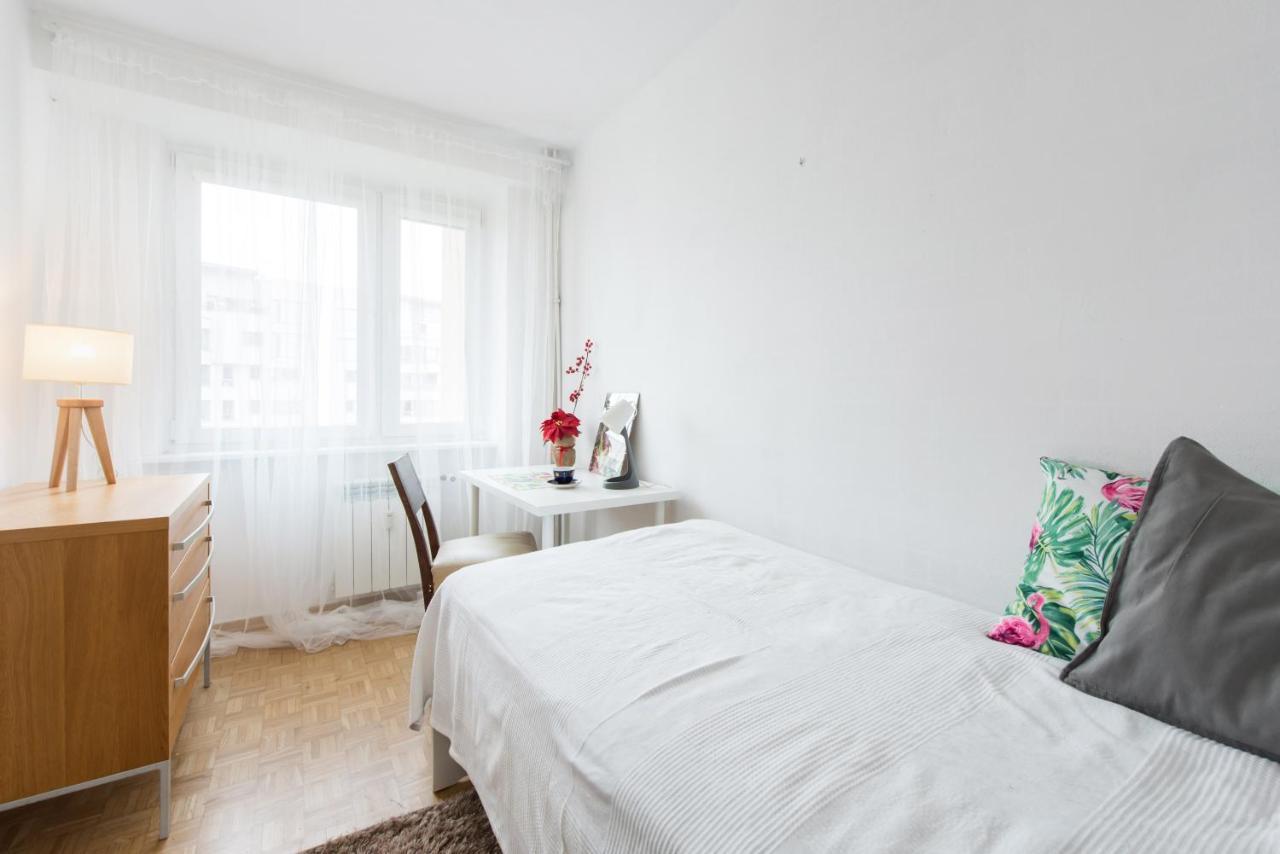 Room, Inflancka 19 Warszawa Exteriör bild